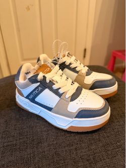 Boys Nautica Shoes, size 11