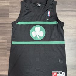 Vintage Nike Boston Celtics Paul Pierce #34 NBA Shamrock Stitched Jersey Men’s S  100% authentic. Good condition.   This product is a Nike Boston Celt