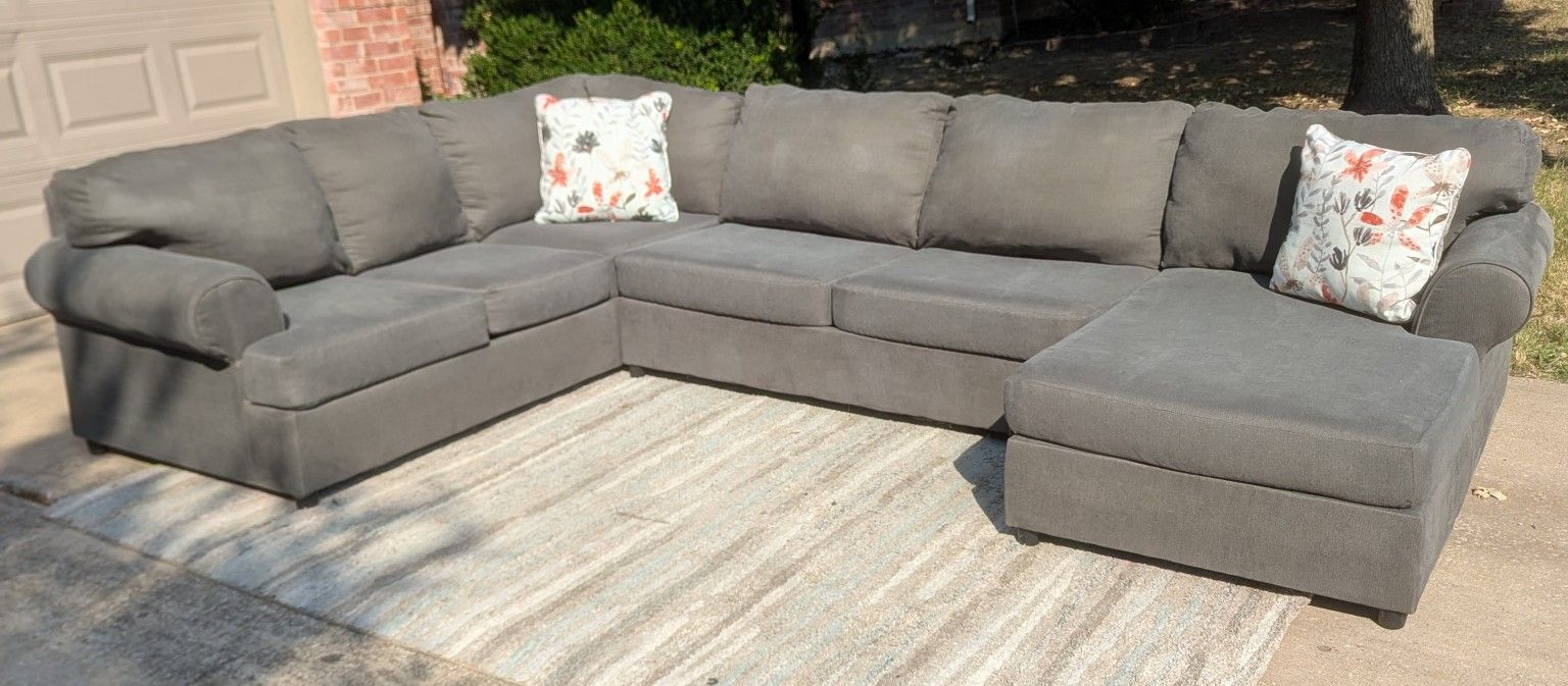 Large Ashley Furniture Sectional Couch, DELIVERY AVAILABLE!!