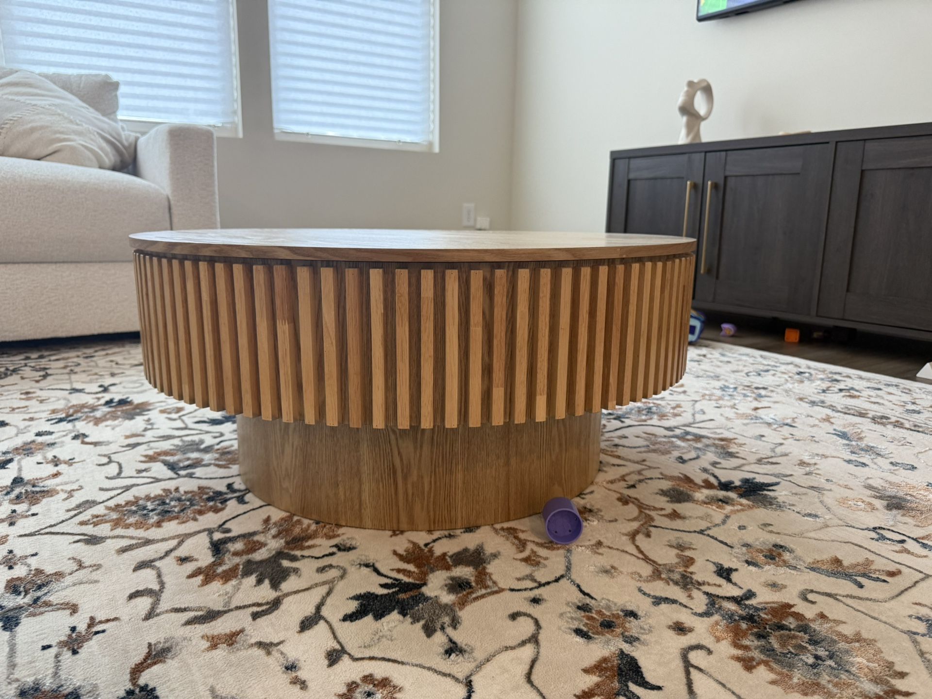 'Round Coffee Table with Storage