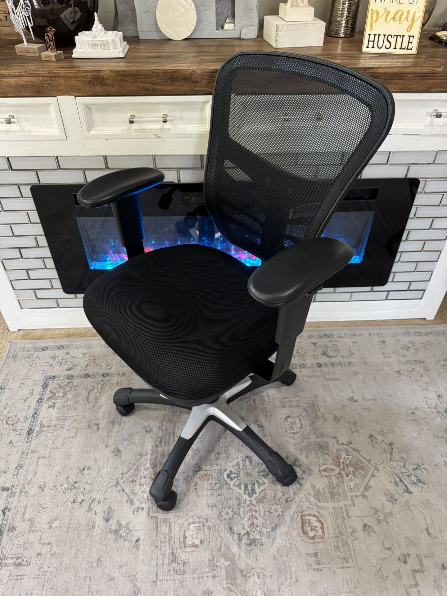 Flash Furniture Mesh Manager Style Office Desk Chair
