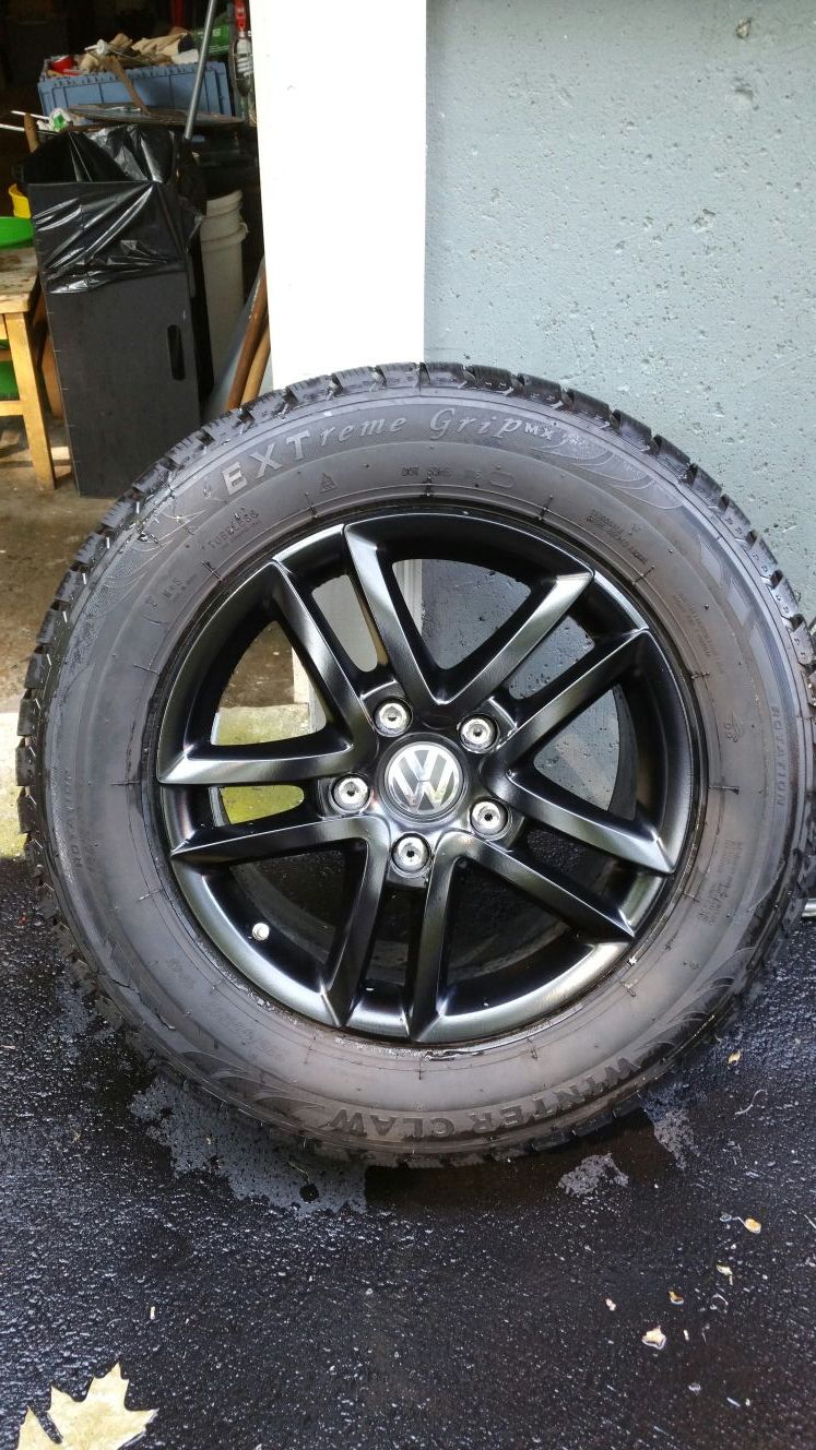 Volkswagen 17 x130 mm rim and snow tires