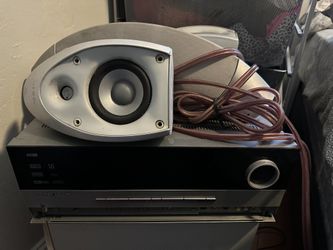 Amplifier With Speakers 