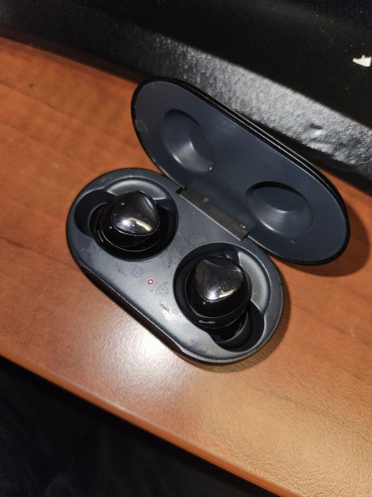 Samsung Galaxy Buds+, Cosmic Black