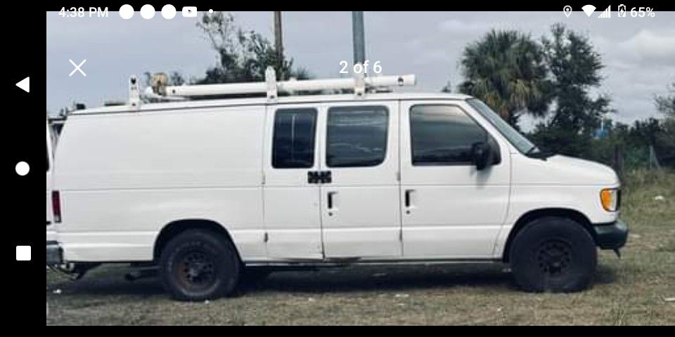 2001 Ford E-350