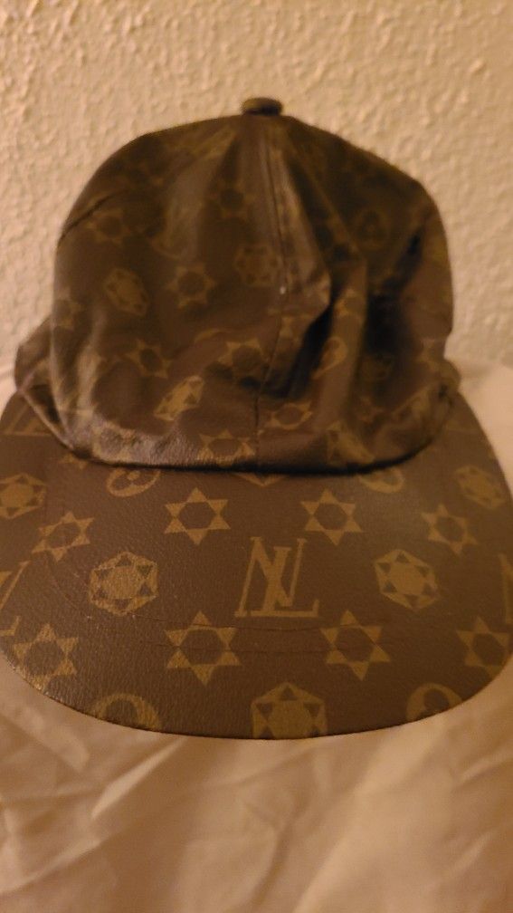 Louis Vuitton Brown + Gold Hat Cap Vinyl Snapback. Faux Size Large, Top Button Has Damage. East,West