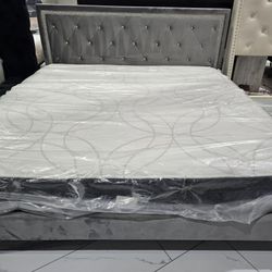 King Sizes Bed With Mattress 