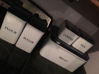 Kitchen tin containers