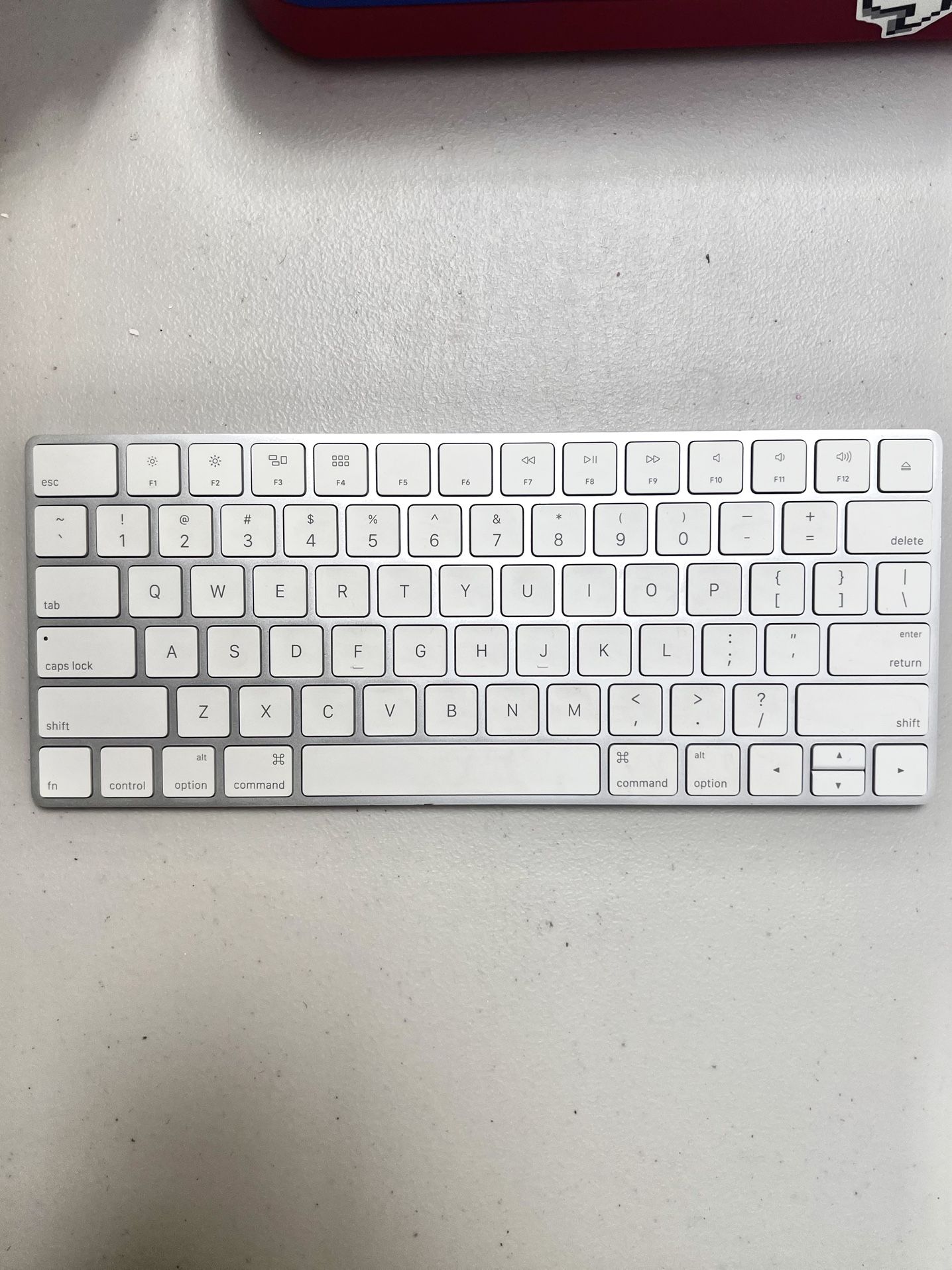 Apple Magic Keyboard (2nd Generation) (25 OBO)