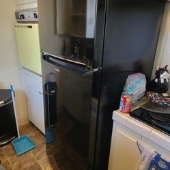 Whirlpool Black Fridge Refrigerator 