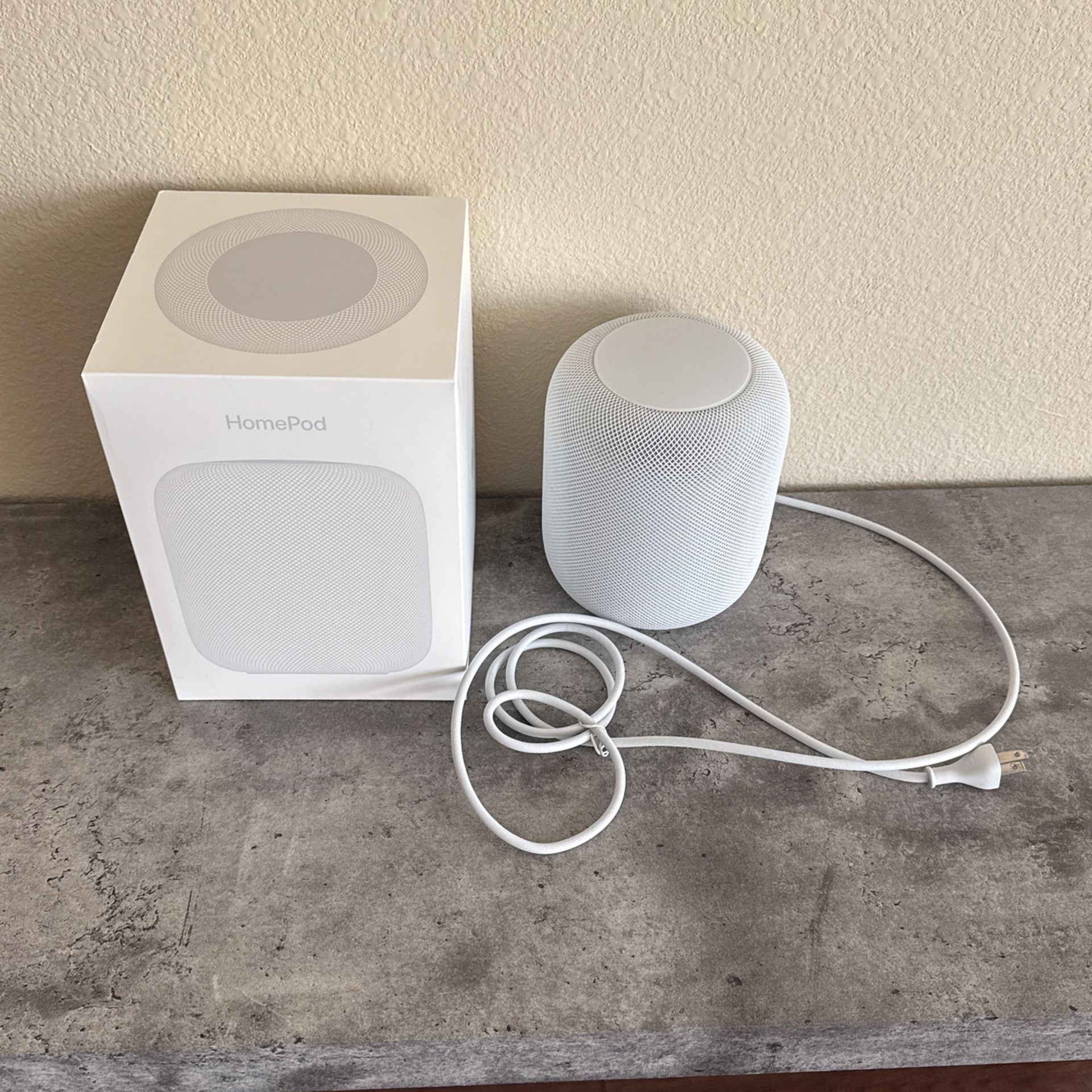 Apple HomePod (1st Gen) – Great Condition