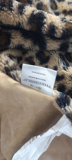 Threshold Weighted Blanket