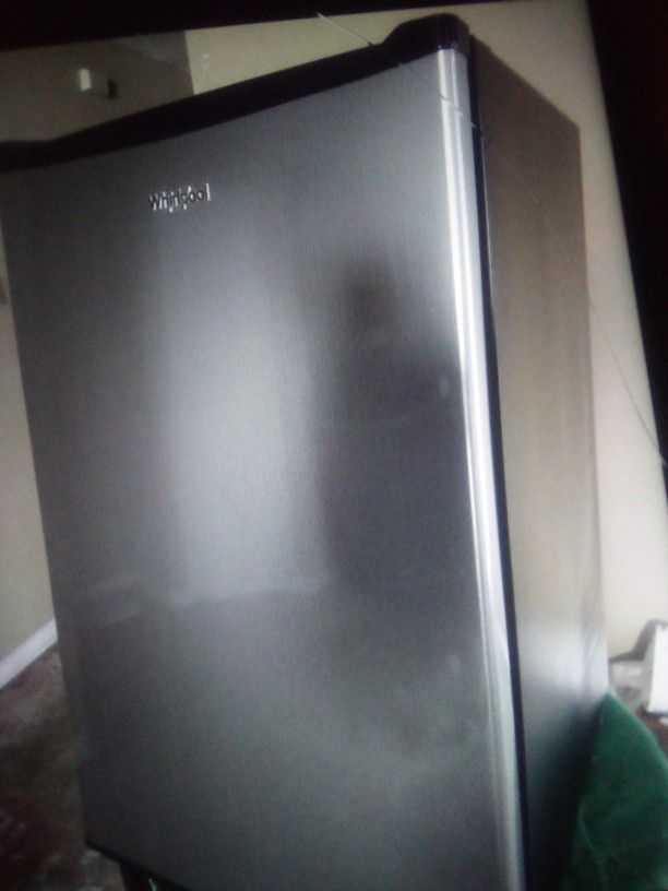 Whirlpool Mini Stainless Refrigerator 