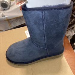 Ugg Classic Short Navy Boots Size 6, 7, 9 & 10