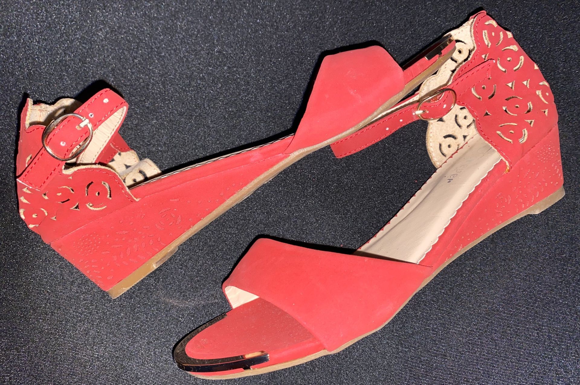 Size 7 red wedge heel dressy sandals