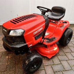 Craftsman Lawn Tractor 36” Like New with BRAND NEW Bagger!