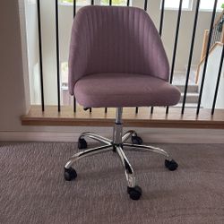 Linen Pink Swivel Chair