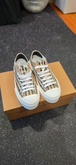 Burberry Low Top Sneaker Women