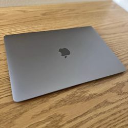 Laptop MacBook