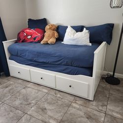 Bedroom set - see details