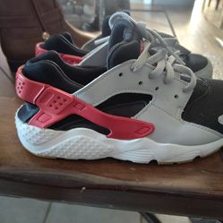 Nike hurrache size 2 y