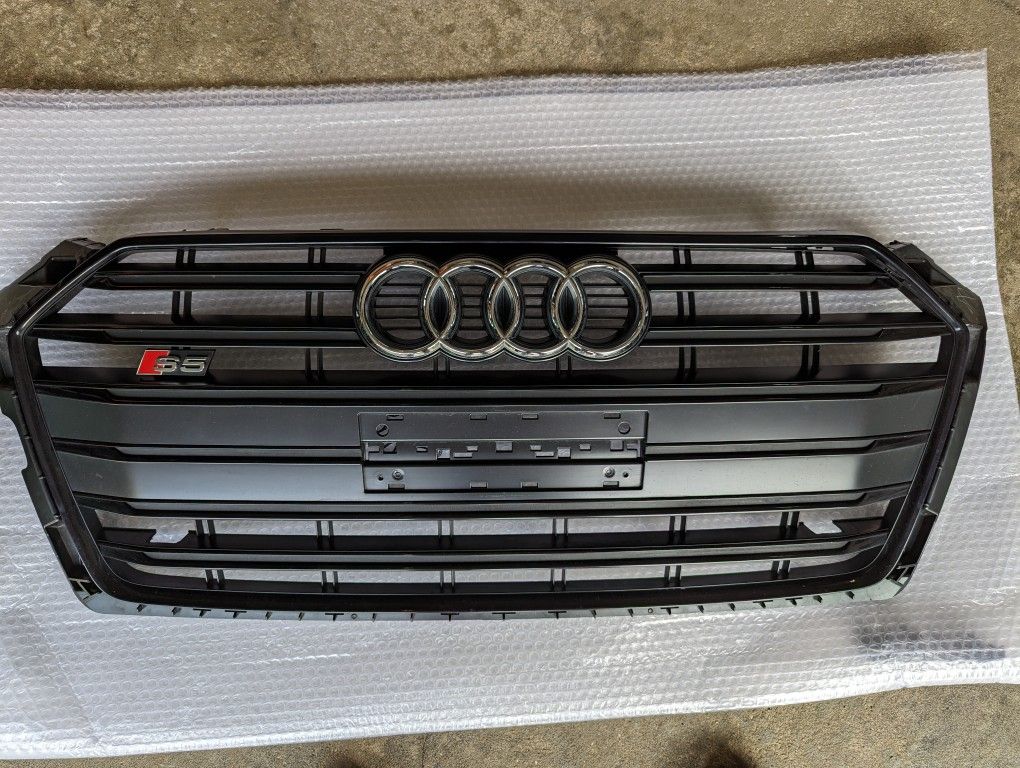 Audi S5 OEM Front Grill Black Optic