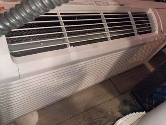 A/C 14,500 BTU w/ Heater