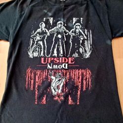 Great Condition "Stranger Things" The Upside Down T Shirt Size Small 