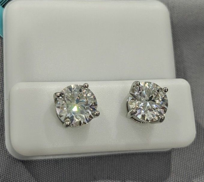 925 Moissanite Stud Earrings