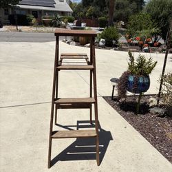 Wooden Ladder - 3 1/2 Feet - Very Sturdy