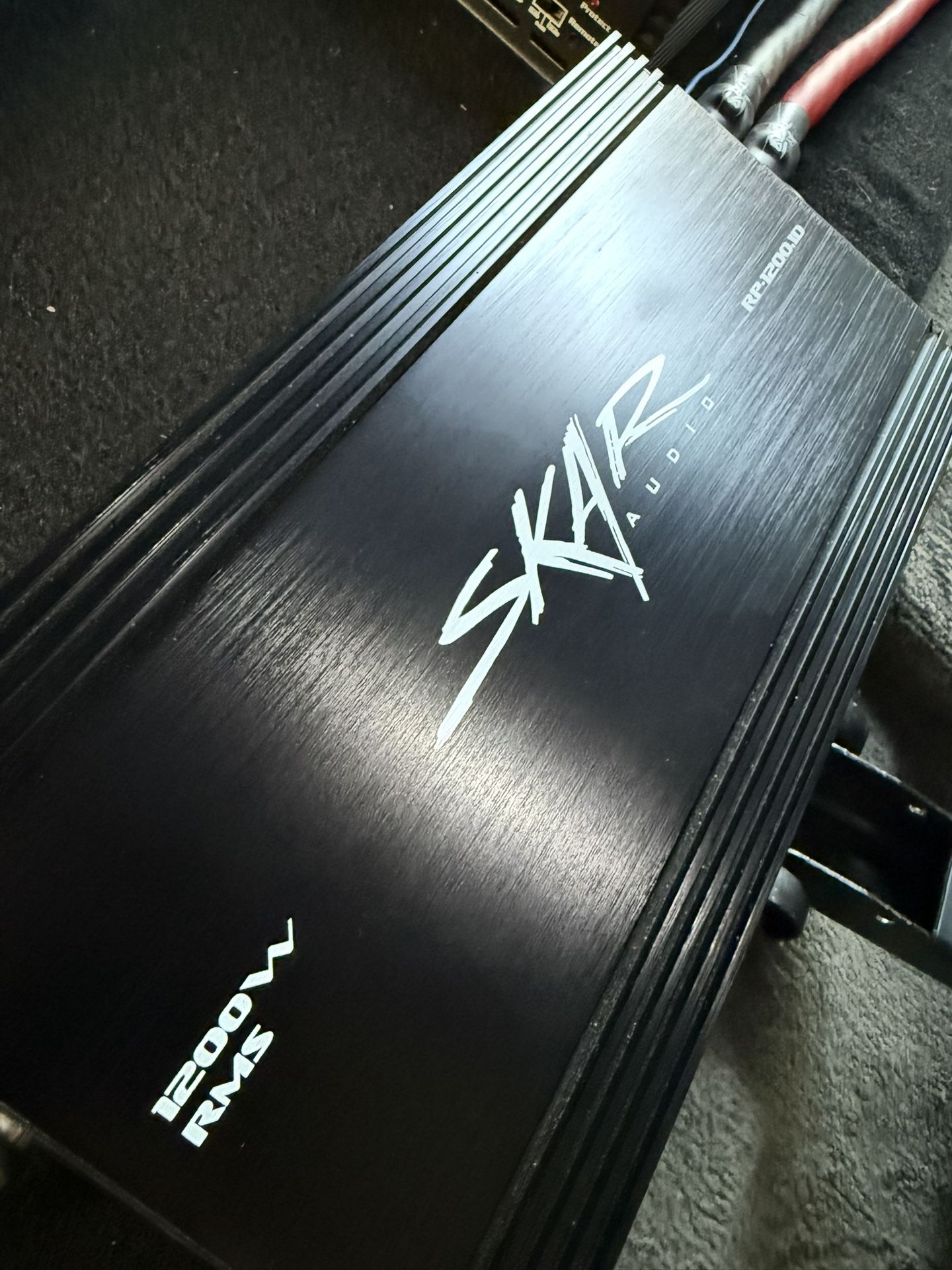 Skar Audio RP-1200.1D Monoblock Class D MOSFET Amplifier with Remote Subwoofer Level Control, 1200W
