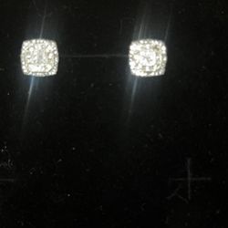 Real 10k Gold With Real Natural Vvs Diamond 
