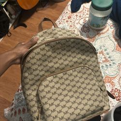 Micheal Kors Connie Bag 