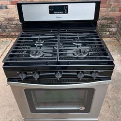 Gas Range 🔥. Free Delivery 🚚 