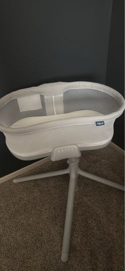 Halo Bassinet Swivel Sleeper