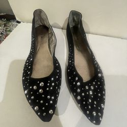 New Jones, New York size 9.5 M black flats