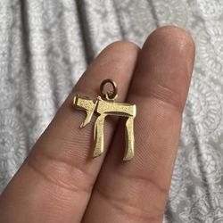 Gold Pendant 