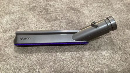 New Dyson Carbon Fiber Soft Dusting Brush Attachment 
