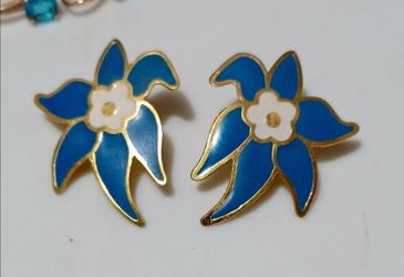 Vintage Cobalt Blue White Enamel Orchid Flower Earrings Gold Tone Mid Century 1950s 1960s Statement Retro Costume Jewelry Style Like Crown Trifari Art