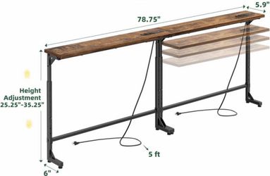 Simple Trending Console Table with Outlet