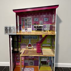 KidKraft Doll House