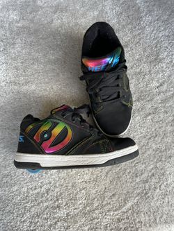 Heely’s Youth Size 4