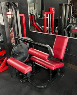 Hoist Seated Leg Curl