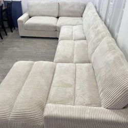 New 5 Piece Modular Sectional Couch Off White! Includes Free Delivery 🚚! 