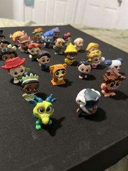Disney Dora le Lot $45