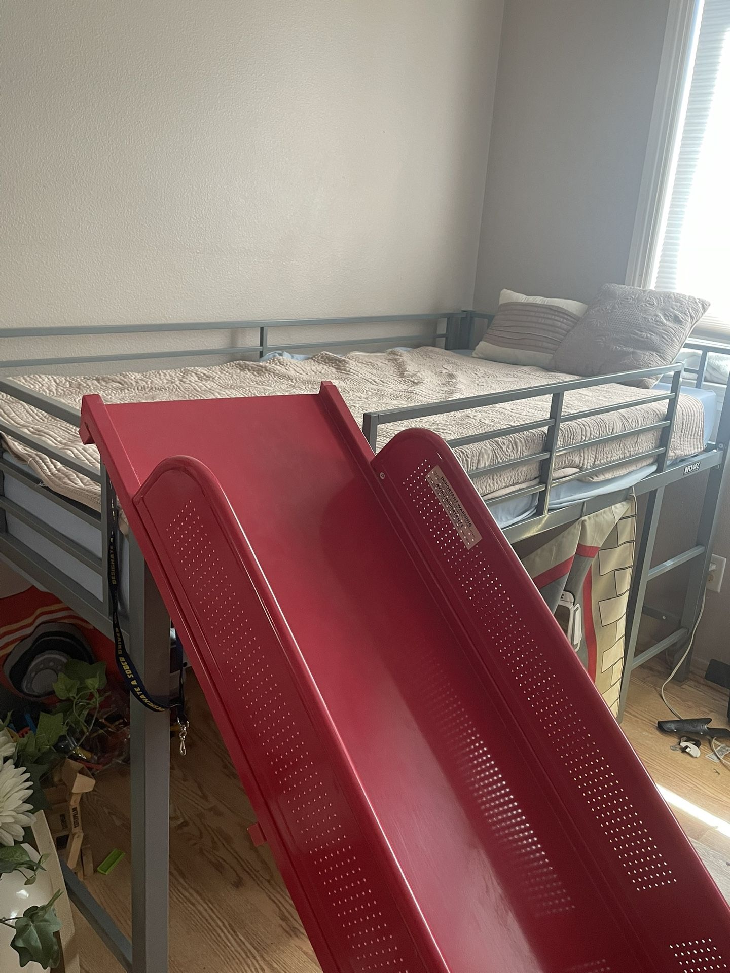 Twin Size Bed With Slide