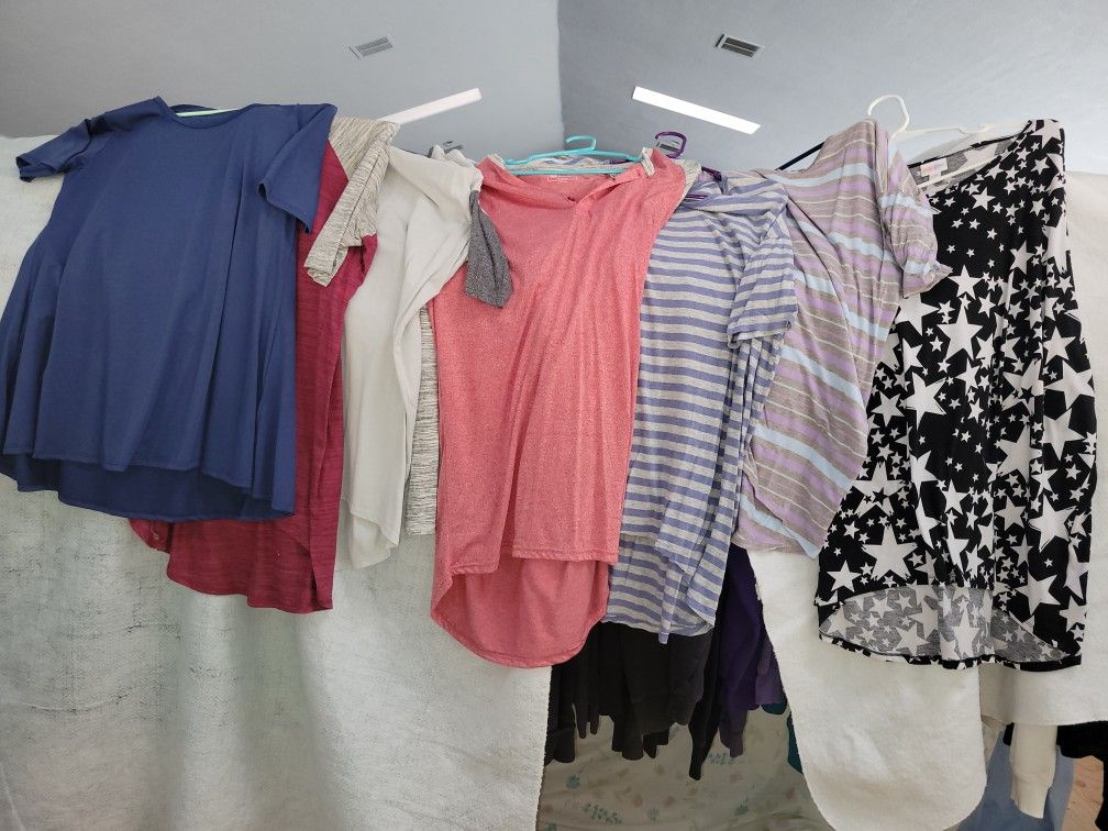 LulaRoe Tops Size Medium