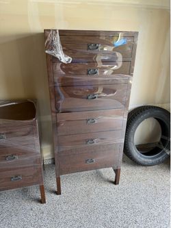 2pc modern matching wood dresser set