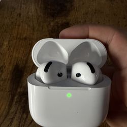 Airpod 4 Active Noise Cancellation 