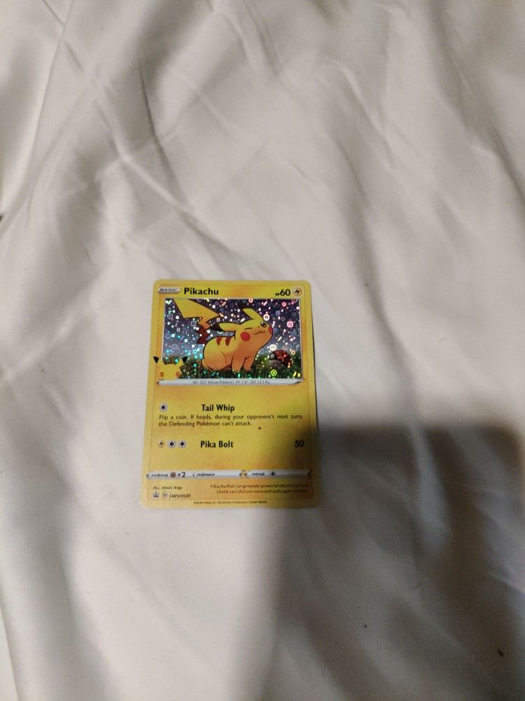 🔥2020 Basic Pikachu Holographic SWSHO39
